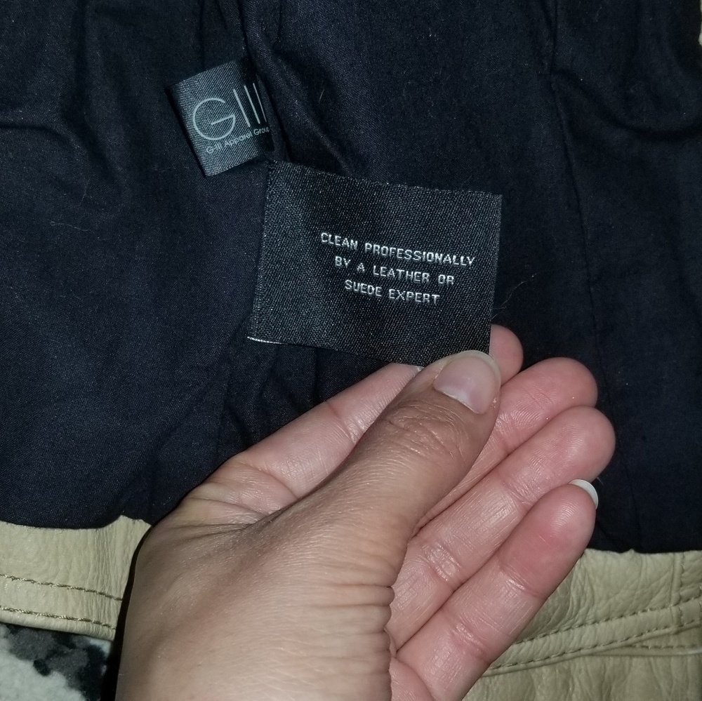 Black Rivet Moto Leather Jacket - Picture 5 of 7